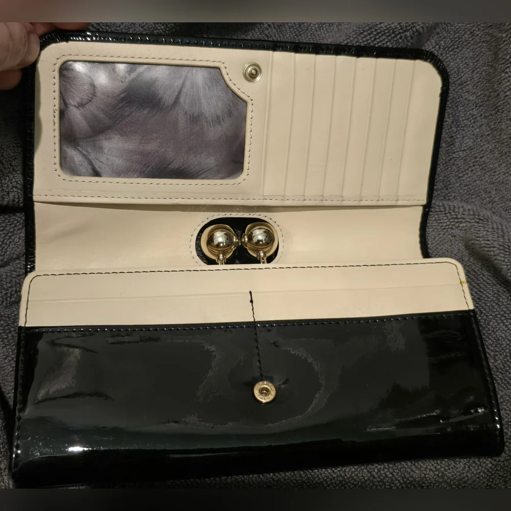 Ted Baker Women’s Black Patent Leather Bobble Matinee Wallet Gold Accents - Picture 2 of 11